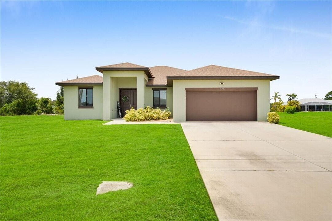2622 SW 5th St in Cape Coral, FL - Building Photo