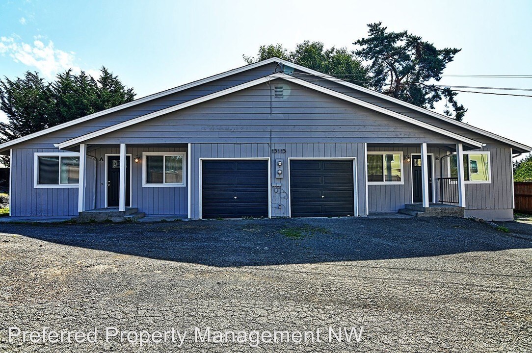 15115 40th Ave W in Lynnwood, WA - Building Photo