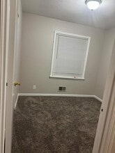 2707 Jenlee Ln in Louisville, KY - Building Photo - Building Photo