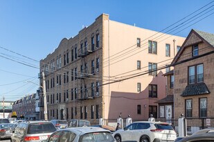 Richmond Arms in Ozone Park, NY - Building Photo