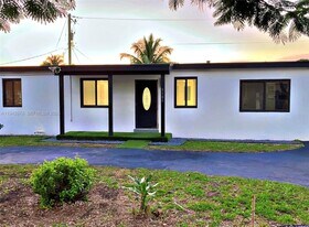5181 NE 16th Ave in Pompano Beach, FL - Building Photo