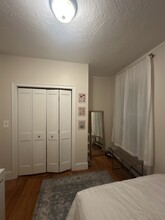 1293 Cambridge St, Unit 2b in Cambridge, MA - Foto de edificio - Building Photo