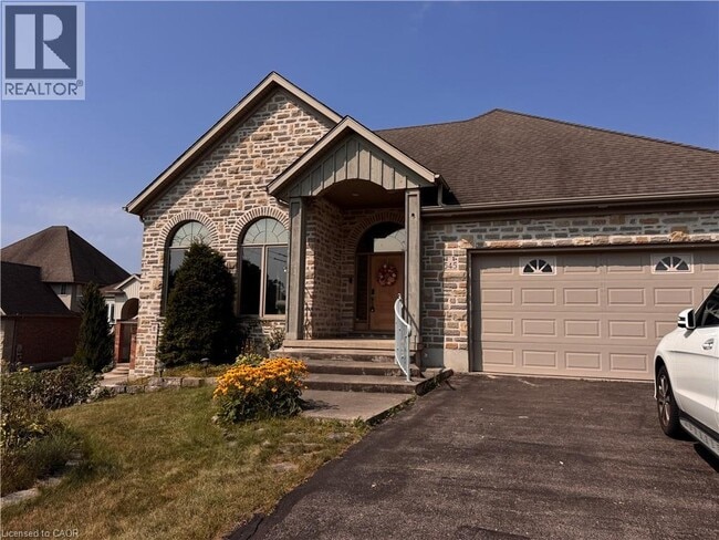 property at 545 Woolwich Pl