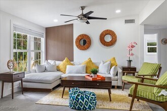 2123 Holiday Ln in Naples, FL - Building Photo - Building Photo