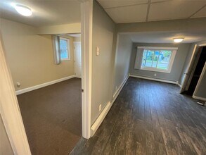 128 15th St in West Babylon, NY - Building Photo - Building Photo