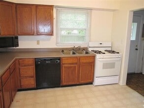 711 Balboa Dr in Champaign, IL - Building Photo - Building Photo