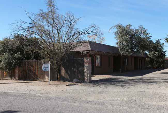 1101-1103 N Camilla Blvd in Tucson, AZ - Building Photo - Building Photo