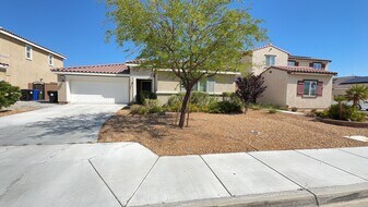 13074 Eastwind Way in Victorville, CA - Building Photo