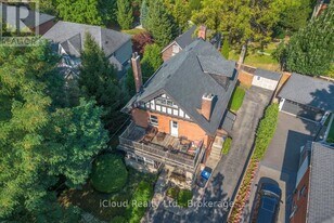 2177 Lakeshore Rd. in Burlington, ON - Building Photo