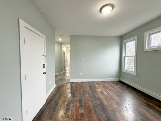 534 S 20th St in Newark, NJ - Foto de edificio - Building Photo