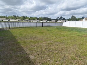 44 Autumn's Wood Dr in Brunswick, GA - Building Photo - Building Photo