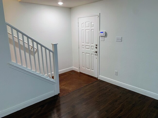 2417 Riker Ridge Trail in Austin, TX - Building Photo - Building Photo