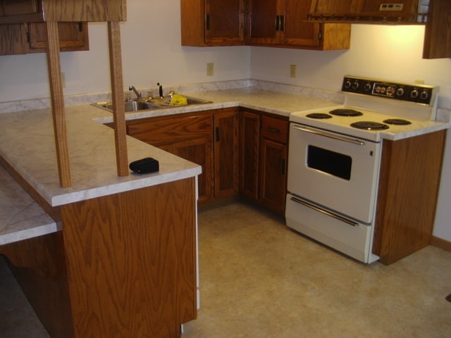 913 N 11th St, Unit LOWER UNIT in Manitowoc, WI - Building Photo - Building Photo