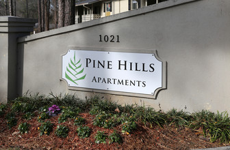 Pine Hills in Smyrna, GA - Foto de edificio - Building Photo