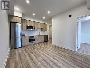 312-312 Erb St. W in Waterloo, ON - Building Photo - Building Photo