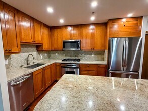 700 W Harbor Dr in San Diego, CA - Building Photo - Building Photo