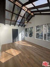 825 N Beverly Glen Blvd in Los Angeles, CA - Building Photo - Building Photo