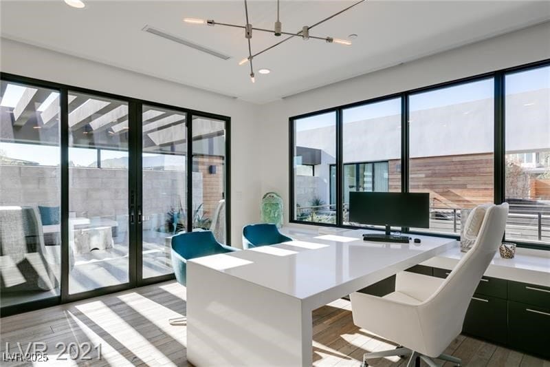 4 Soaring Bird Ct in Las Vegas, NV - Building Photo