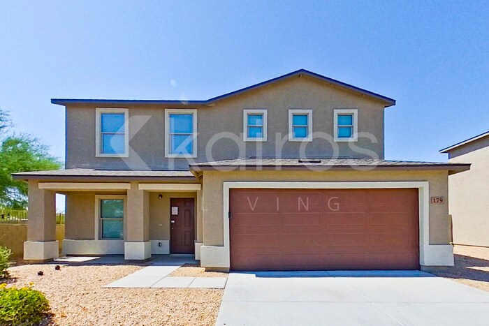 179 W Impala Dr in Casa Grande, AZ - Foto de edificio