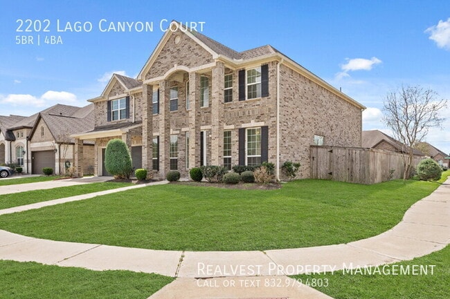2202 Lago Canyon Ct