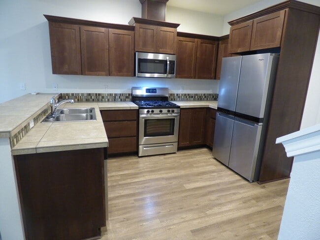 5733 Joynak St S in Salem, OR - Building Photo - Building Photo