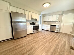 575 W Market St in Springboro, OH - Building Photo - Building Photo