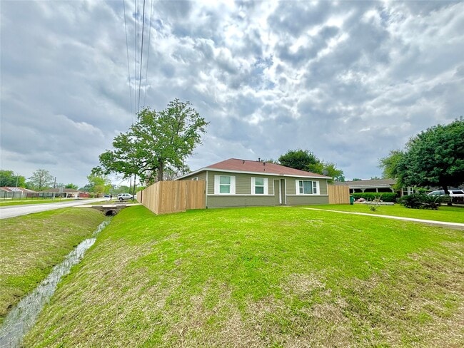 13034 Peoria St in Houston, TX - Building Photo - Building Photo