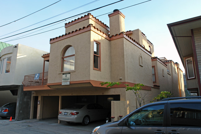 327 Riverview Ave in Capitola, CA - Building Photo - Building Photo