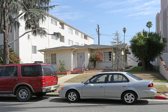 1027 12th St in Santa Monica, CA - Foto de edificio - Building Photo