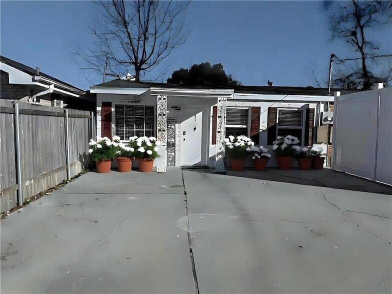 1631 Feronia St in Metairie, LA - Building Photo