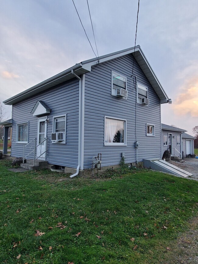 8295 Limeridge Rd Rentals in Ravenna, OH