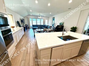 12519 Pottsboro in San Antonio, TX - Building Photo - Building Photo