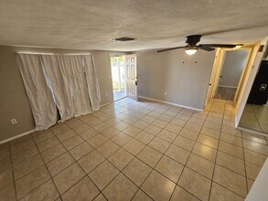 7734 Candle Dr in Port Richey, FL - Building Photo - Building Photo