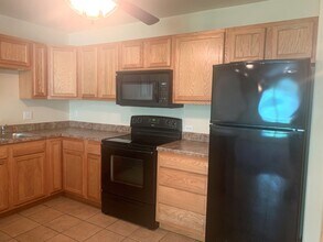 122 Booker Rd in Waynesville, MO - Building Photo - Building Photo