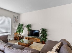 7709 Broadway in San Antonio, TX - Building Photo