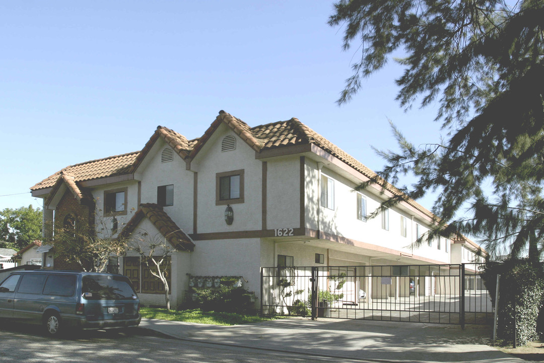 1622 Allegro Sq in San Gabriel, CA - Foto de edificio