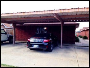13 Zelma St in Edinburg, TX - Foto de edificio - Building Photo