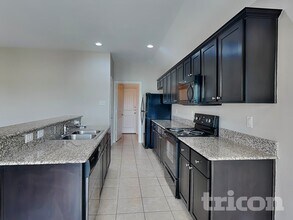 9100 St Barts Rd in Fort Worth, TX - Building Photo - Building Photo