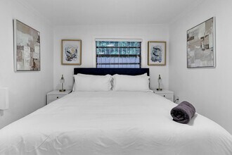 3130 SW 27th St in Miami, FL - Building Photo - Building Photo