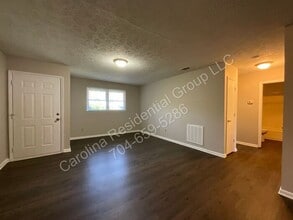 322 E Sumter St in Shelby, NC - Building Photo - Building Photo