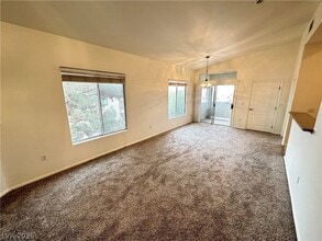 3354 Indian Shadow St, Unit 203 in Las Vegas, NV - Building Photo - Building Photo