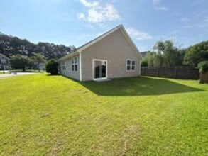 275 Woodbrook Way in Moncks Corner, SC - Building Photo - Building Photo