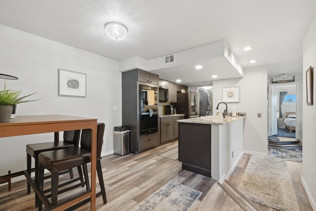 4760 S Wadsworth Blvd in Denver, CO - Building Photo - Building Photo