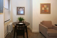 The Charles Apartments photo'