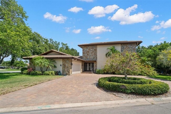 10073 S Yacht Club Dr in Treasure Island, FL - Building Photo - Building Photo