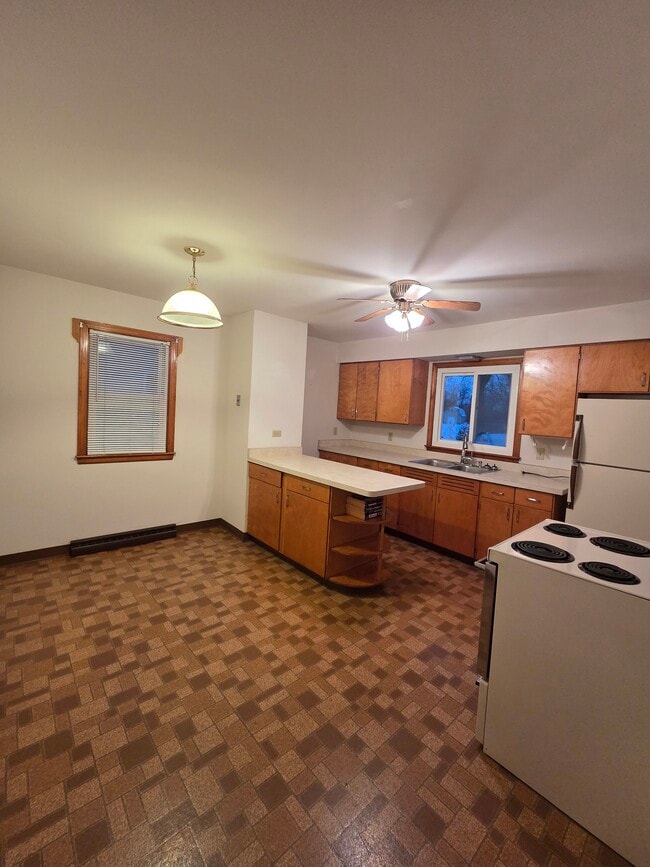 729 Ruie Rd, Unit Lower in North Tonawanda, NY - Building Photo - Building Photo