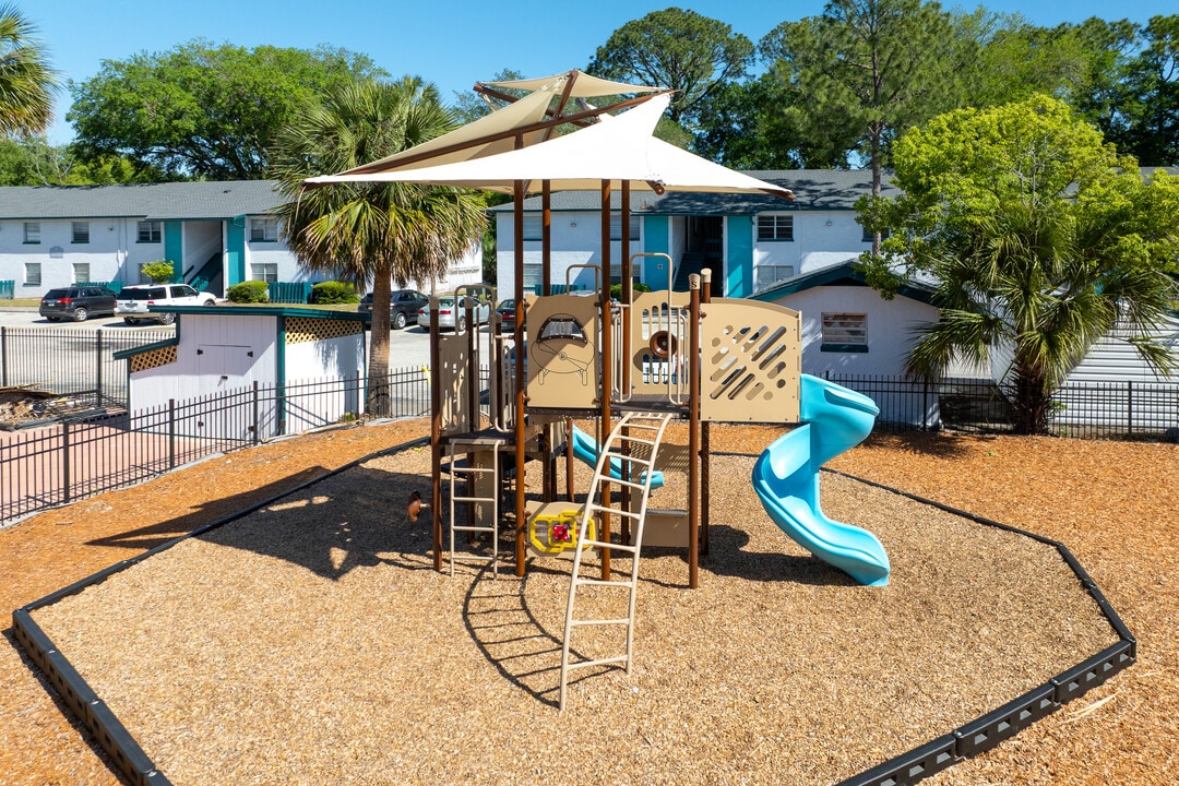 Alderman Park Apartments in Jacksonville, FL - Foto de edificio