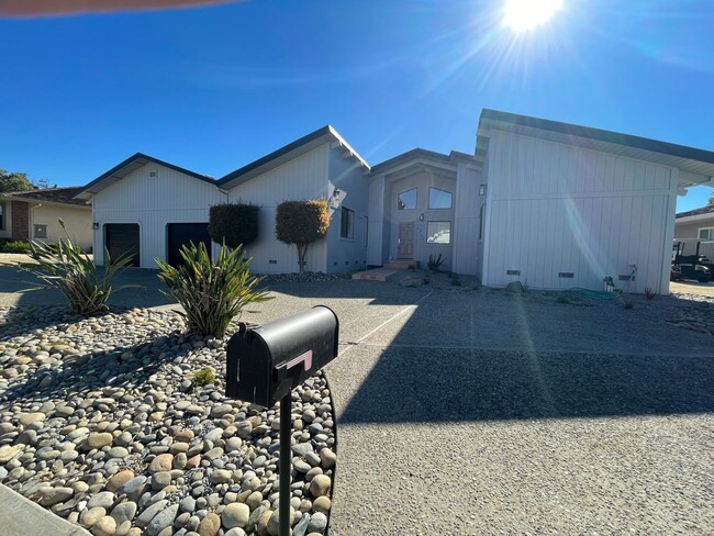 property at 1260 S Ridgemark Dr