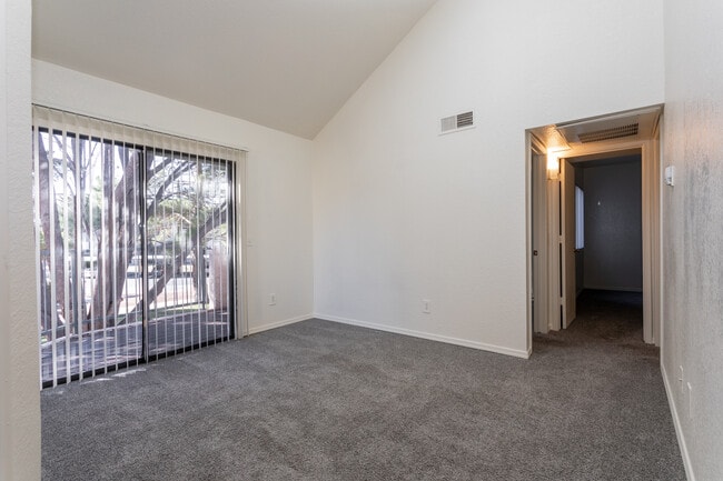 Mountain Vista Apartments