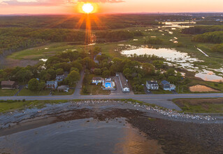 747 Ocean Blvd, Unit 2 in Rye, NH - Building Photo - Building Photo